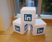 buying-linkedin-recommendations